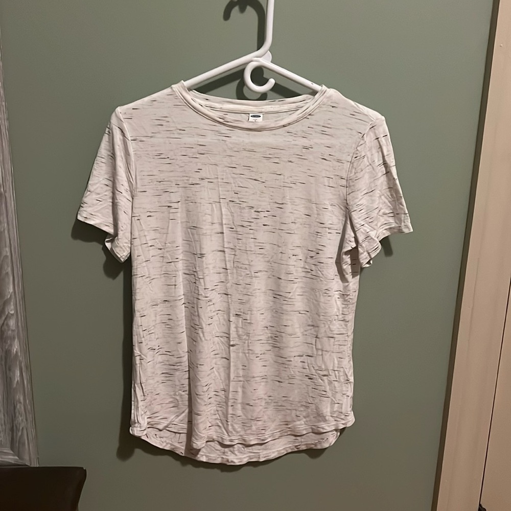 Brand: Old Navy, size: small, color: white with black streaks
